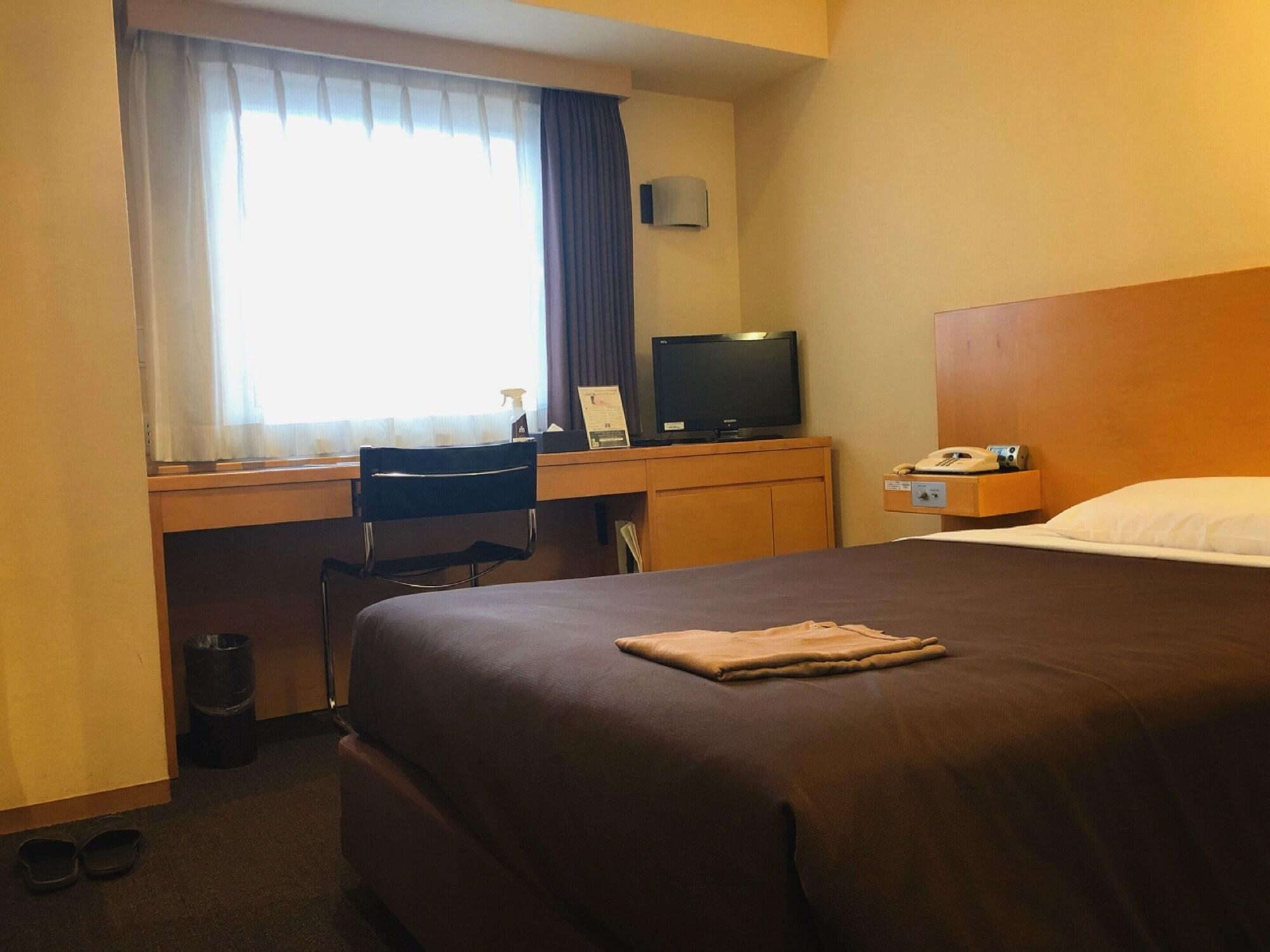 Mid In Akabane Ekimae